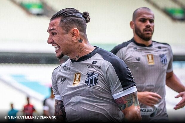 Vina  decisivo, Cear bate Vitria e se garante na deciso da Copa do Nordeste