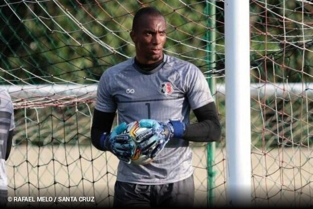 Goleiro Jordan, do Brusque, renova contrato e é emprestado ao Sport