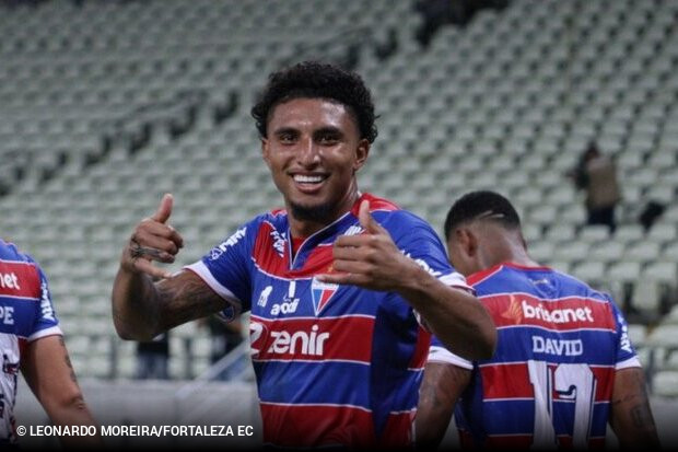 Corinthians recebe proposta do futebol dinamarqus por derson