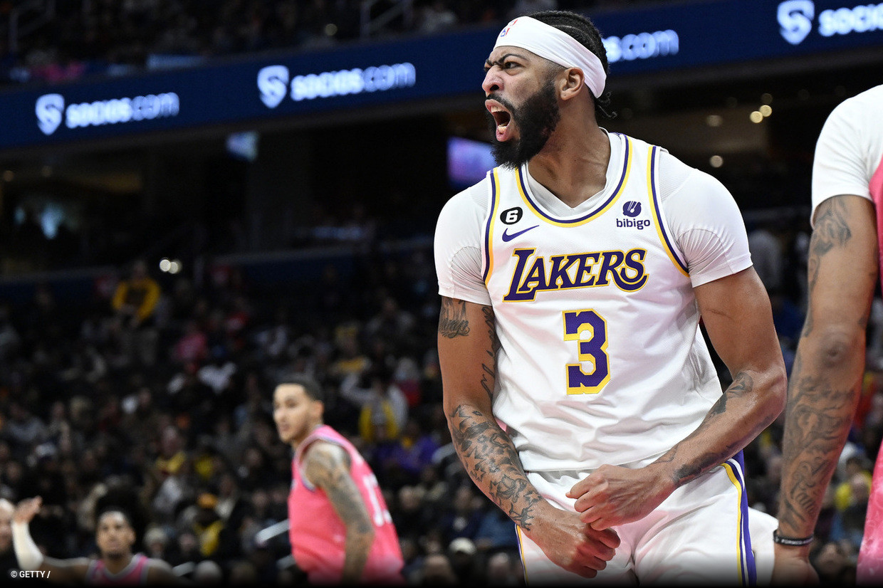 Anthony Davis tem atuação de gala e Lakers vence o Jazz