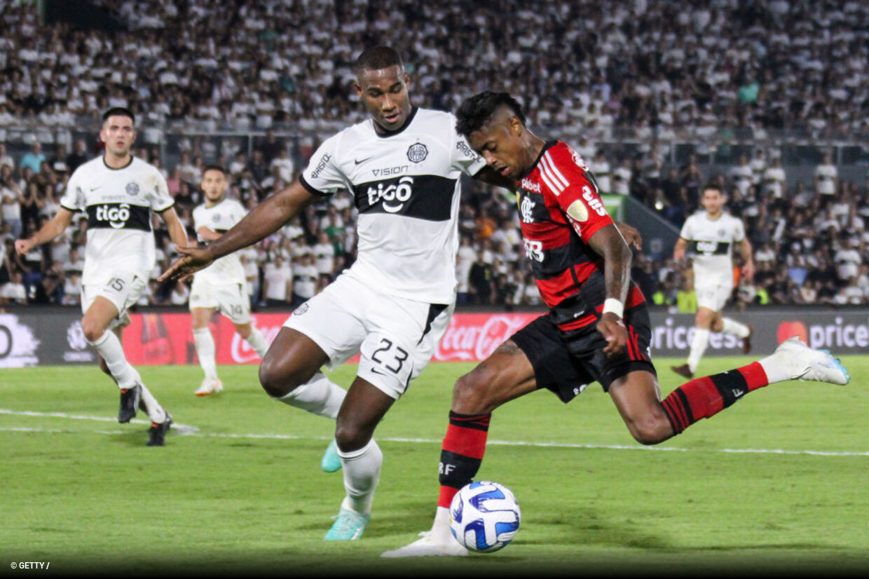 Resultado do jogo do Flamengo: Rubro-negro faz 3 a 0 e sonha com