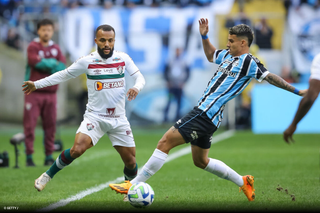 Atlético-MG faz 3 a 0 no Grêmio e entra de vez na briga pelo título do  Brasileirão - Jogada - Diário do Nordeste