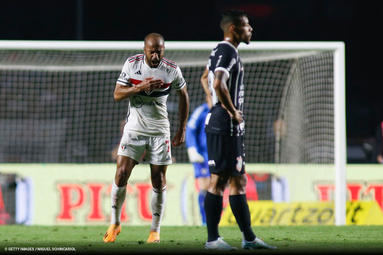 São Paulo vence Palmeiras com golaço e avança no Brasileirão Feminino