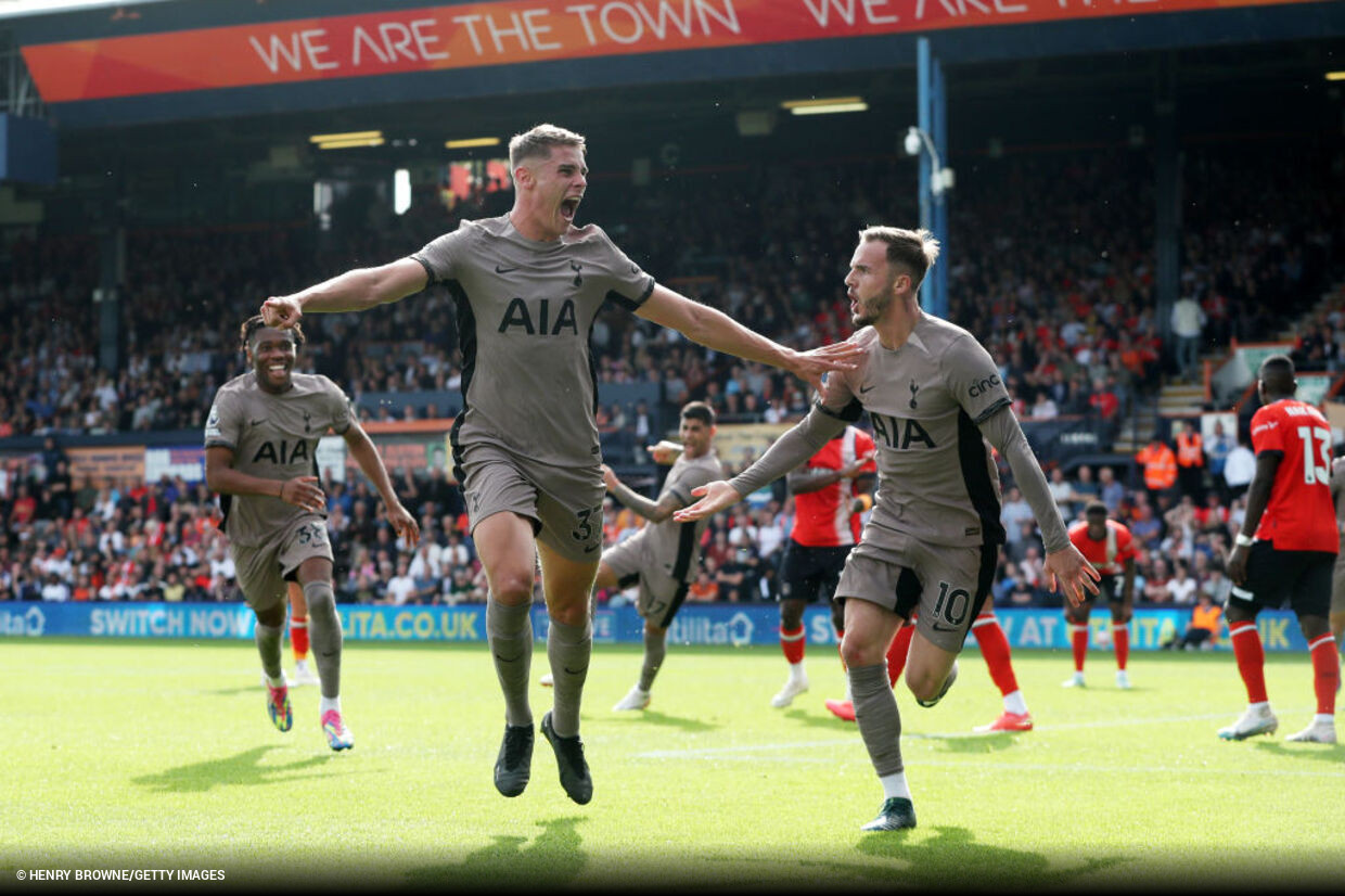 Em jogo com duas expulsões, Everton busca empate contra Tottenham