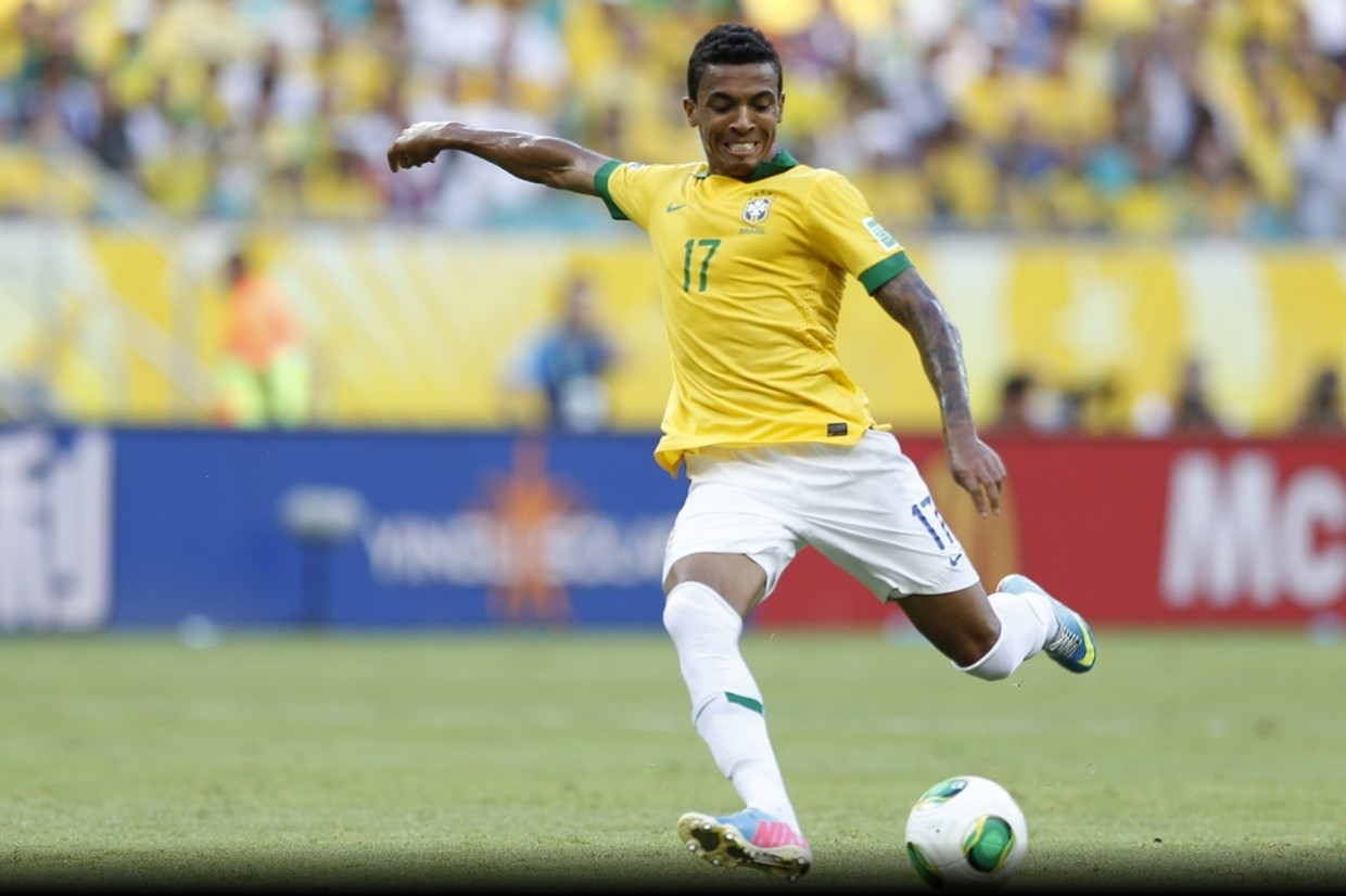 Com quiz nas redes sociais, São Paulo confirma Luiz Gustavo para 2024 