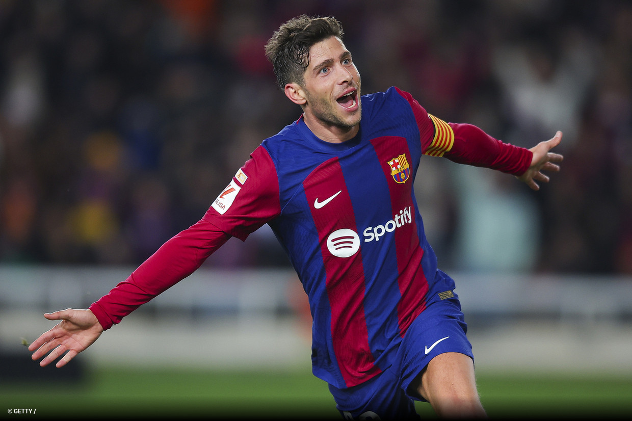 Xavi defende renovao com Sergi Roberto