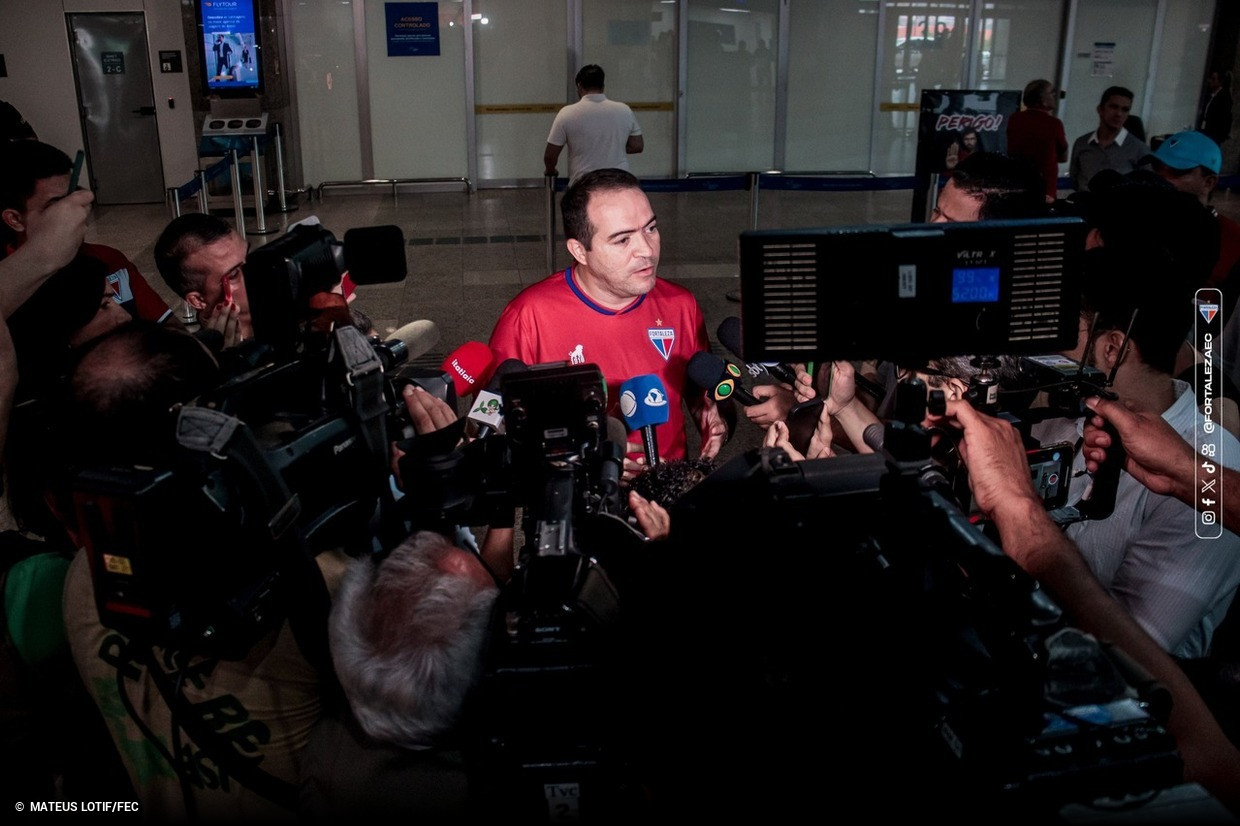 CEO defende Fortaleza longe dos gramados at resoluo de atentado: ''Vai esperar morrer algum?''