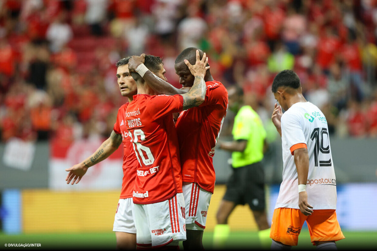 Com dois gols de Enner Valencia, Internacional derruba Nova Iguau 