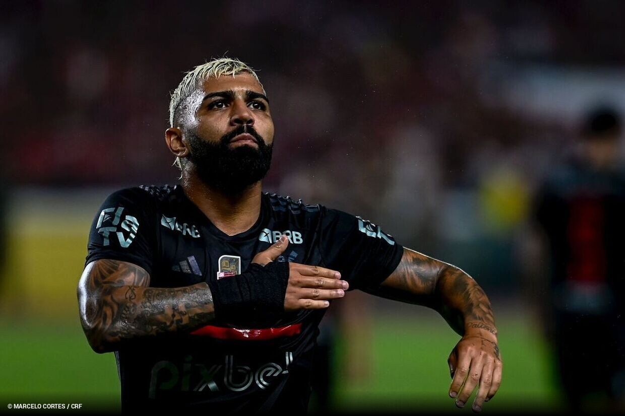 Gabigol assume o erro, pede desculpas e diz que quer renovar com o Flamengo