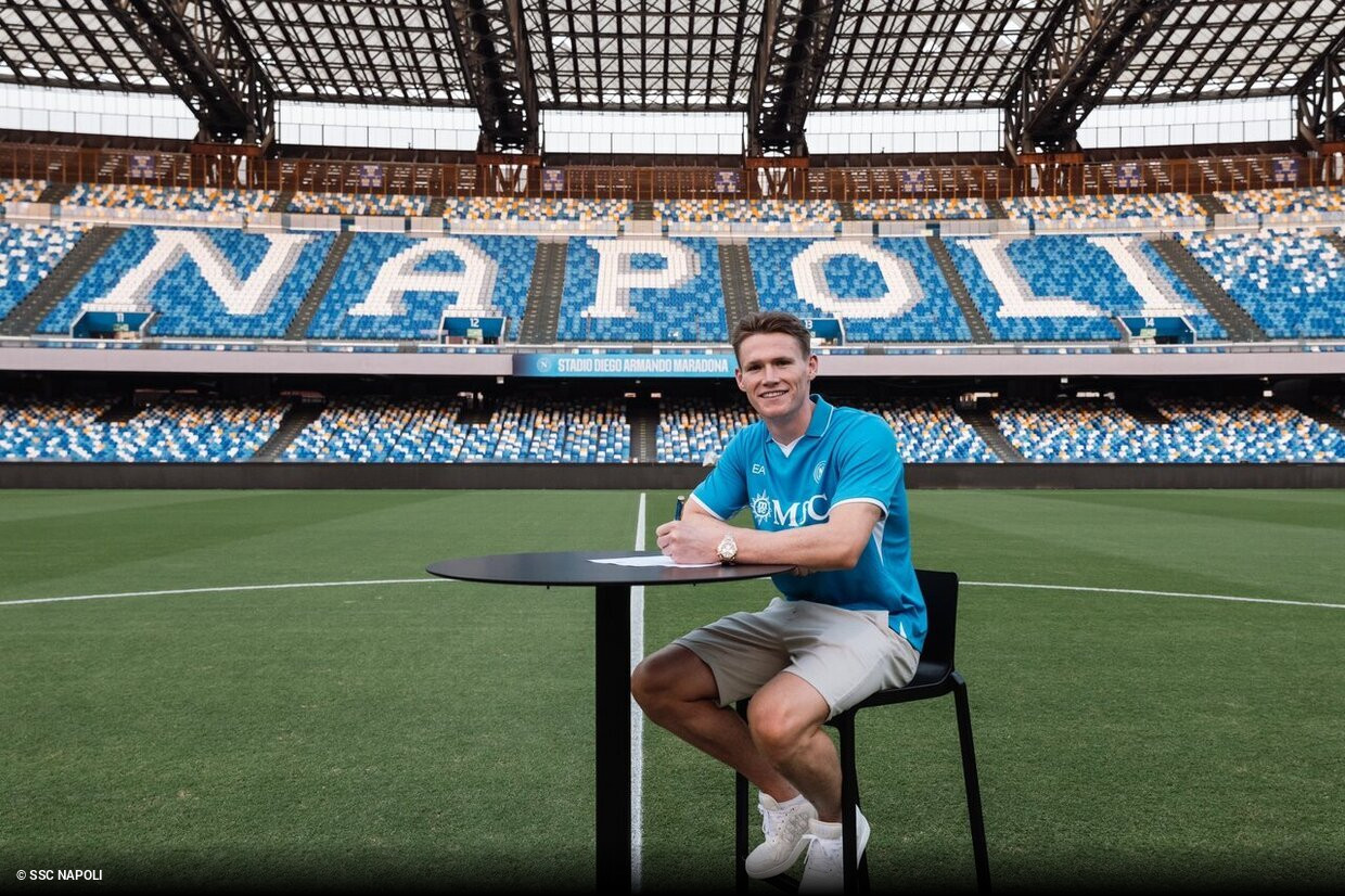 Napoli confirma McTominay, ex-Manchester United