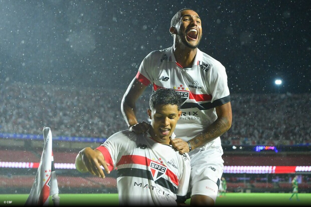 Palmeiras abre 2 a 0, So Paulo busca virada e conquista Copa do Brasil sub-20