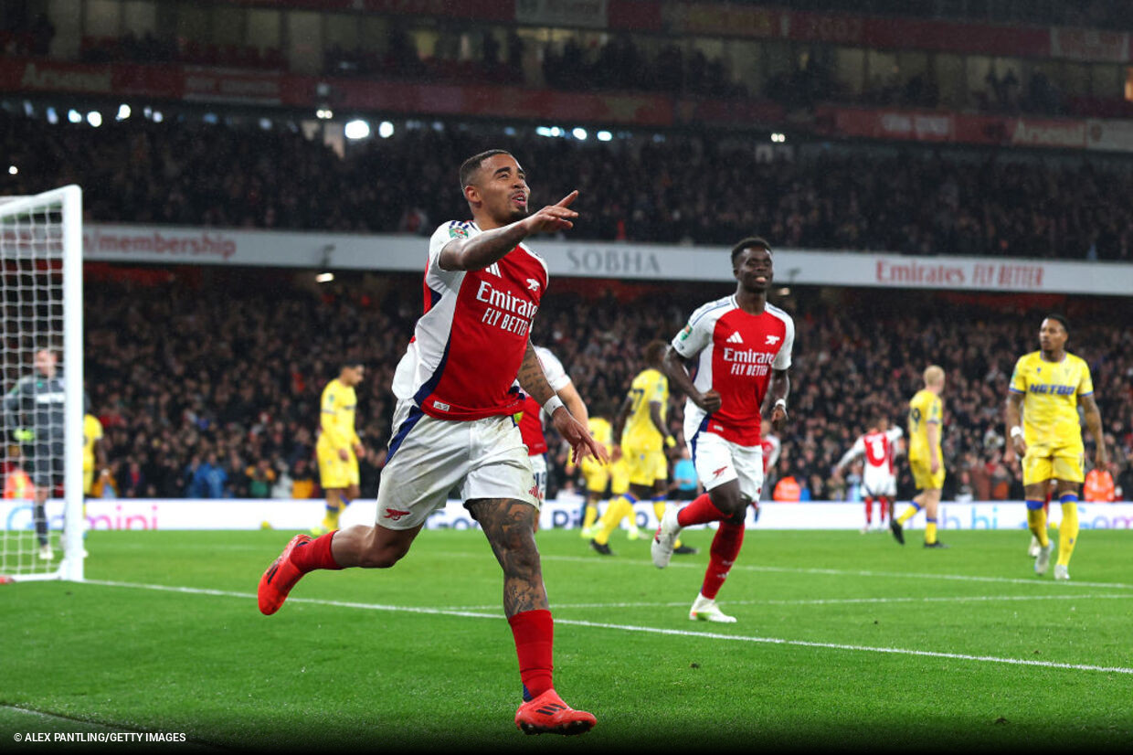 Em noite de Gabriel Jesus, Arsenal vence o Crystal Palace de virada na Copa da Liga