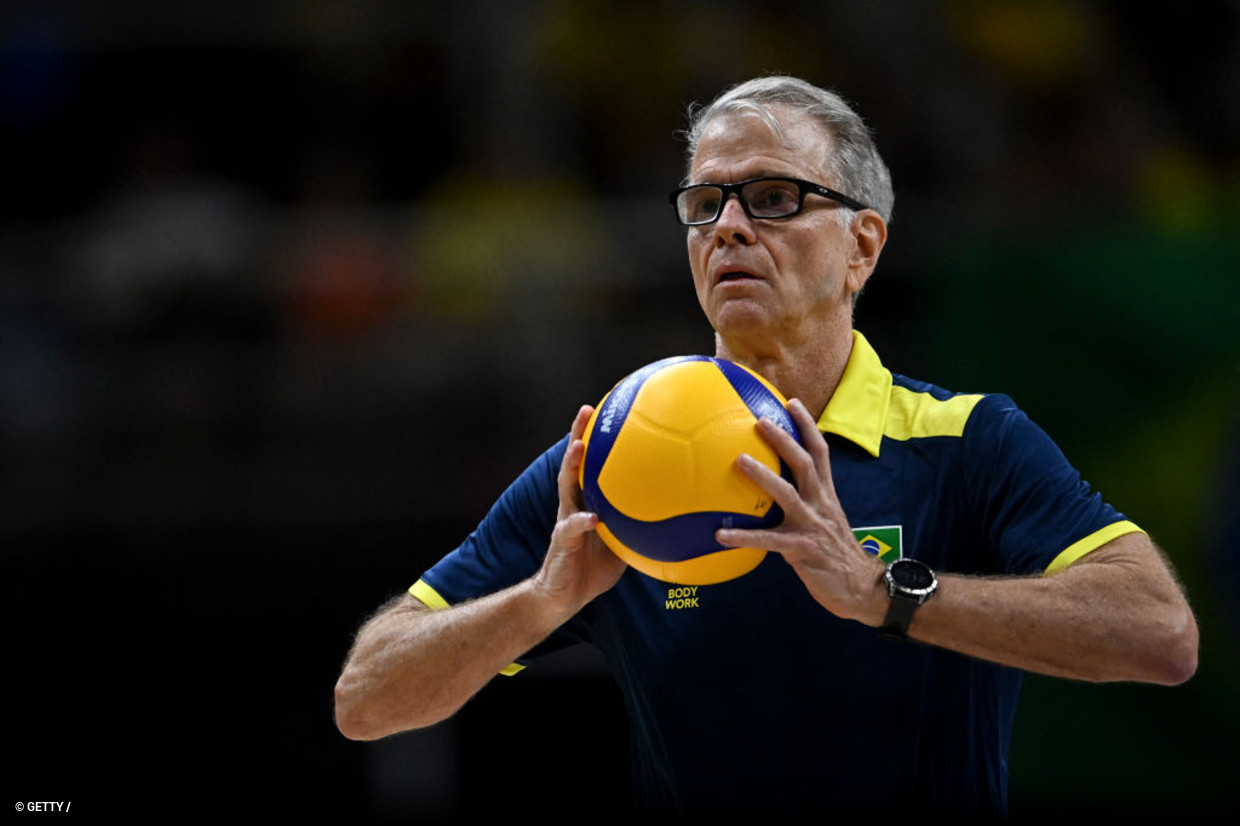 Bernardinho anuncia primeira lista de convocados da seleo brasileira