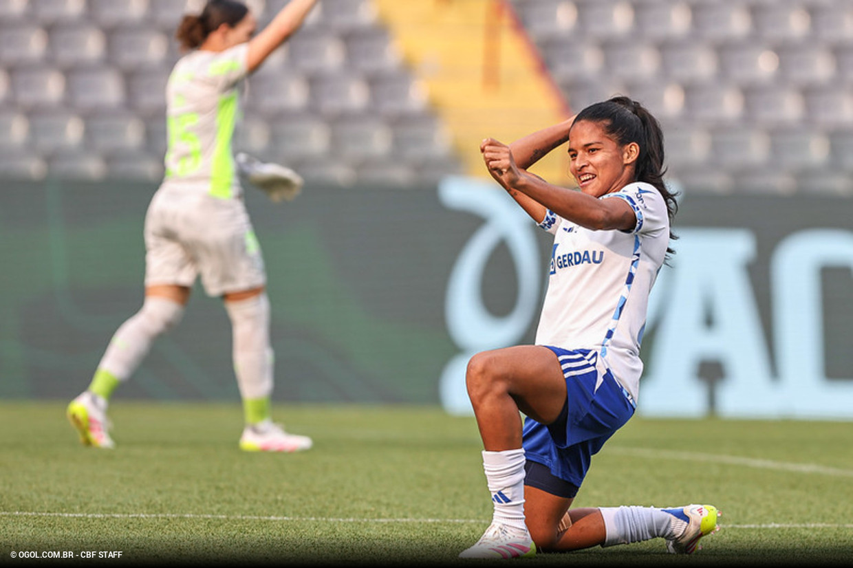 Cruzeiro aproveita falha no incio, vence o Palmeiras e segue invicto