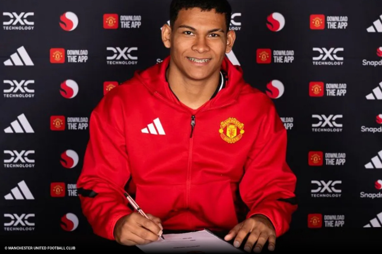 United anuncia contratao de lateral paraguaio