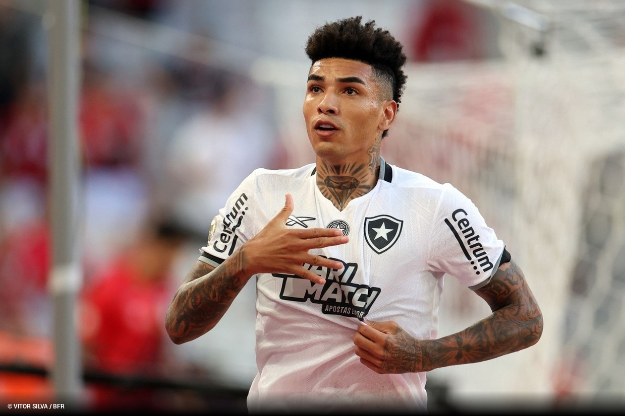 Nottingham Forest anuncia contratao de Igor Jesus